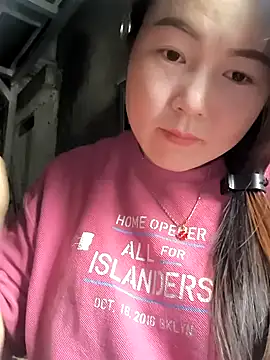 Snapshot of Sweetlove_77 chatting on 12.30.24 Sweetlove 77 online show from 12.30.24