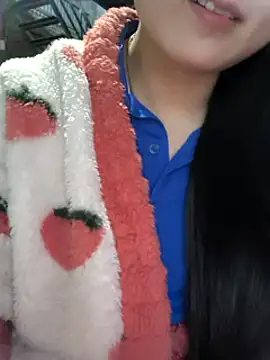 Snapshot of Sweetlove_77 chatting on 01.14.25 Sweetlove 77 online show from 01.14.25