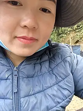 Snapshot of Sweetlove_77 chatting on 01.19.25 Sweetlove 77 online show from 01.19.25