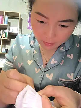 Snapshot of Sweetlove_77 chatting on 02.10.25 Sweetlove 77 online show from 02.10.25