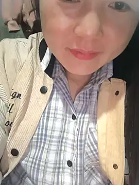 Snapshot of Sweetlove_77 chatting on 02.17.25 Sweetlove 77 online show from 02.17.25