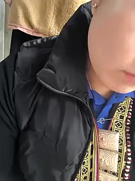 Snapshot of Sweetlove_77 chatting on 02.21.25 Sweetlove 77 online show from 02.21.25