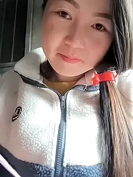 Snapshot of Sweetlove_77 chatting on 02.25.25 Sweetlove 77 online show from 02.25.25