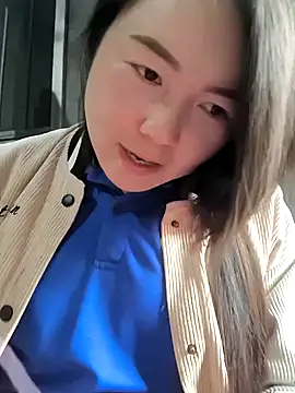 Snapshot of Sweetlove_77 chatting on 02.26.25 Sweetlove 77 online show from 02.26.25