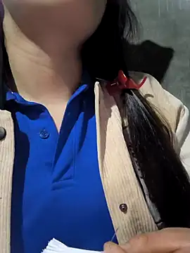 Snapshot of Sweetlove_77 chatting on 02.26.25 Sweetlove 77 online show from 02.26.25