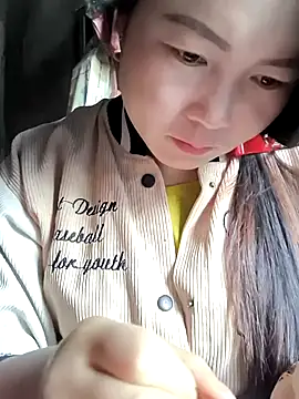 Snapshot of Sweetlove_77 chatting on 02.27.25 Sweetlove 77 online show from 02.27.25