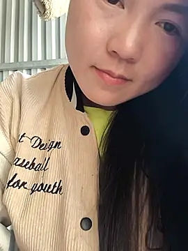 Snapshot of Sweetlove_77 chatting on 03.03.25 Sweetlove 77 online show from 03.03.25