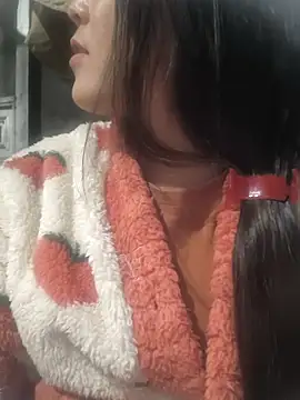 Snapshot of Sweetlove_77 chatting on 03.09.25 Sweetlove 77 online show from 03.09.25