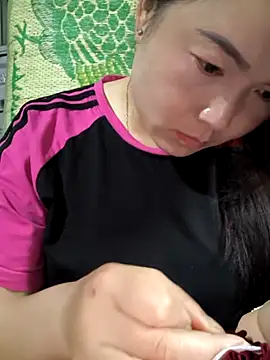 Snapshot of Sweetlove_77 chatting on 09.14.25 Sweetlove 77 online show from 09.14.25