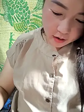 Snapshot of Sweetlove_77 chatting on 09.18.25 Sweetlove 77 online show from 09.18.25