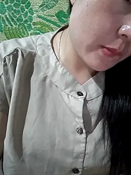 Snapshot of Sweetlove_77 chatting on 09.18.25 Sweetlove 77 online show from 09.18.25