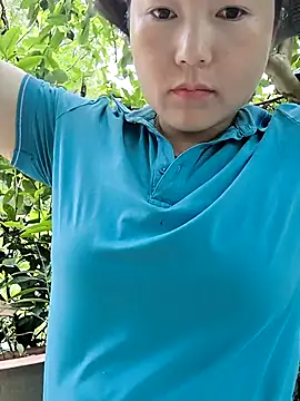 Snapshot of Sweetlove_77 chatting on 09.25.25 Sweetlove 77 online show from 09.25.25