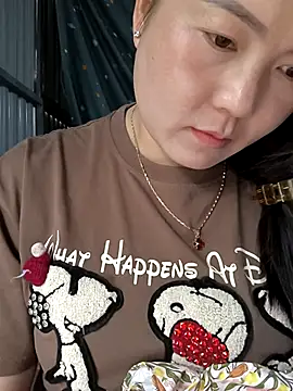 Snapshot of Sweetlove_77 chatting on 09.26.25 Sweetlove 77 online show from 09.26.25