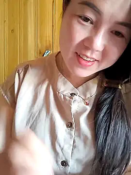 Snapshot of Sweetlove_77 chatting on 09.28.25 Sweetlove 77 online show from 09.28.25