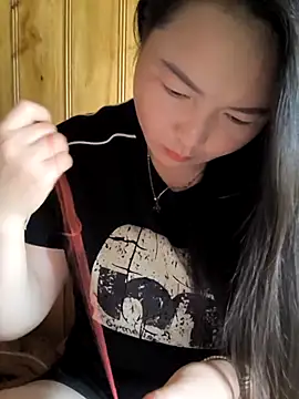 Snapshot of Sweetlove_77 chatting on 10.06.25 Sweetlove 77 online show from 10.06.25