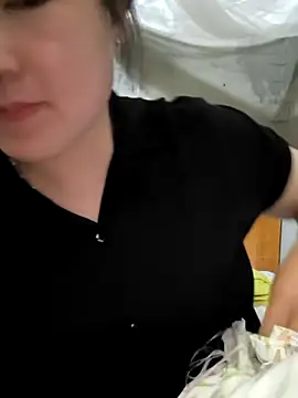 Snapshot of Sweetlove_77 chatting on 10.20.25 Sweetlove 77 online show from 10.20.25