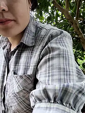 Snapshot of Sweetlove_77 chatting on 10.24.25 Sweetlove 77 online show from 10.24.25