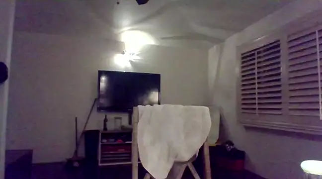 Snapshot of tengocanicas chatting on 01.04.25 tengocanicas online show from 01.04.25