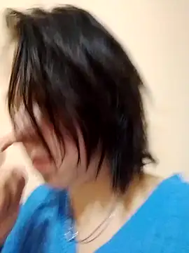 Snapshot of Gussie_Bridie chatting on 10.01.25 Gussie Bridie online show from 10.01.25