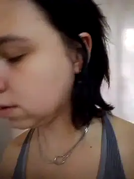 Snapshot of Gussie_Bridie chatting on 10.23.25 Gussie Bridie online show from 10.23.25