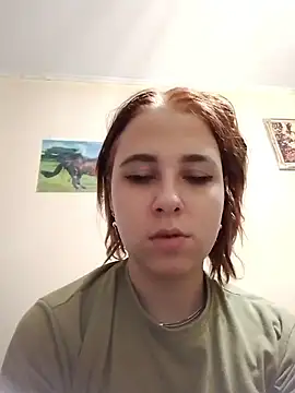 Snapshot of Gussie_Bridie chatting on 10.27.25 Gussie Bridie online show from 10.27.25