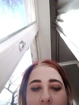 Snapshot of Gussie_Bridie chatting on 11.02.25 Gussie Bridie online show from 11.02.25