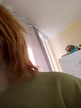 Snapshot of Gussie_Bridie chatting on 11.03.25 Gussie Bridie online show from 11.03.25