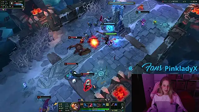 Snapshot of Pinkyladyxxx chatting on 01.16.25 Pinkyladyxxx online show from 01.16.25