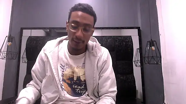 Snapshot of Jose_Smoke chatting on 10.23.25 Jose Smoke online show from 10.23.25