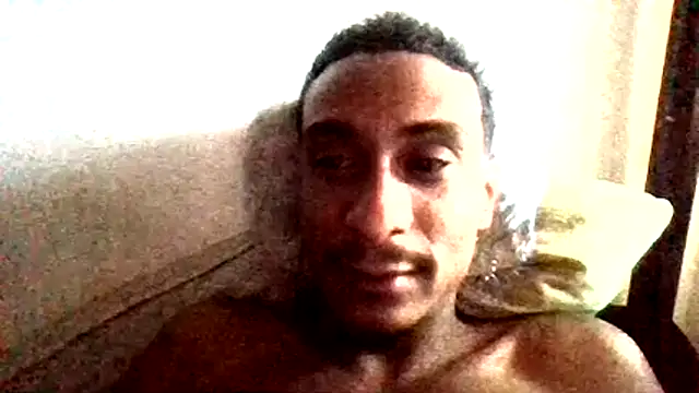 Snapshot of Jose_Smoke chatting on 10.25.25 Jose Smoke online show from 10.25.25