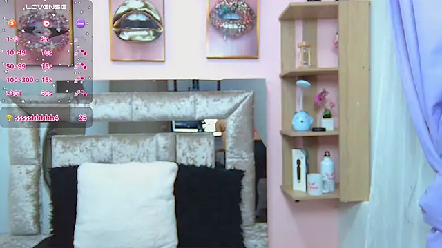Vaioletcooper online show from 01.27.25