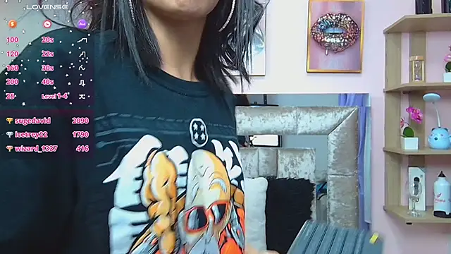 Vaioletcooper online show from 01.30.25