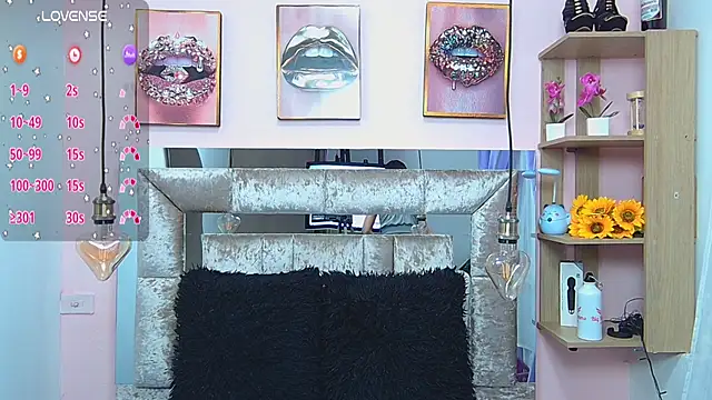 Vaioletcooper online show from 03.18.25