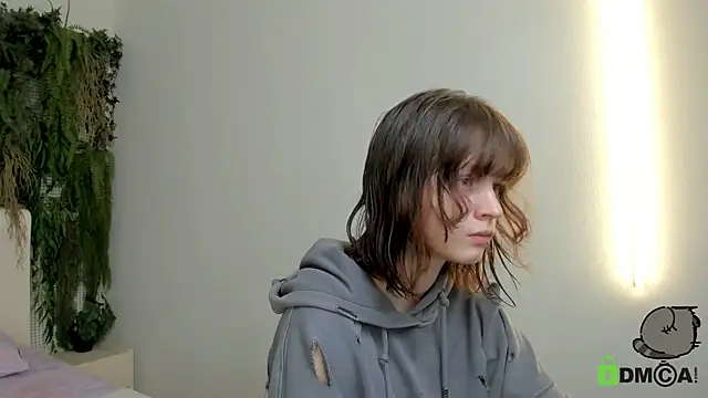 Alina Mills online show from 10.21.25