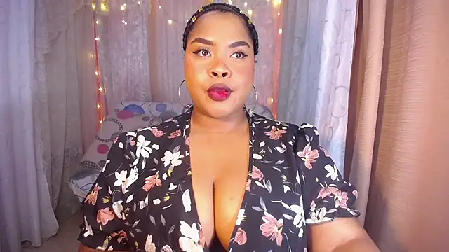 Snapshot of Ana_off_alana chatting on 03.22.25 Ana off alana online show from 03.22.25