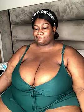 bustytitsxxx online show from 12.04.24