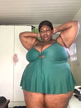 bustytitsxxx online show from 12.15.24