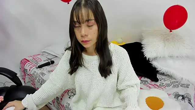 Snapshot of AprilDubois chatting on 02.15.25 AprilDubois online show from 02.15.25