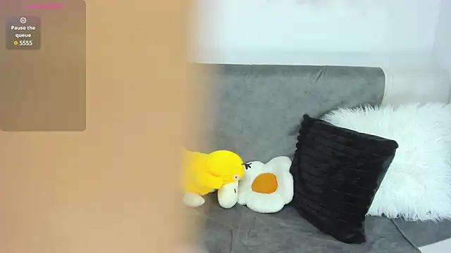 Snapshot of AprilDubois chatting on 03.03.25 AprilDubois online show from 03.03.25