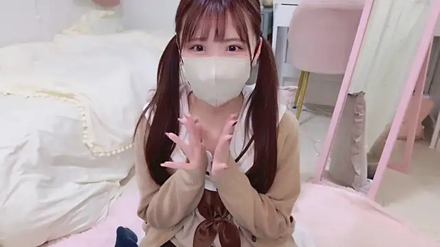 Sayuringo  online show from 12.17.24