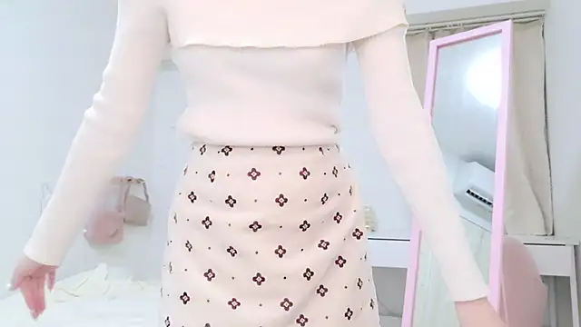 Sayuringo  online show from 03.11.25