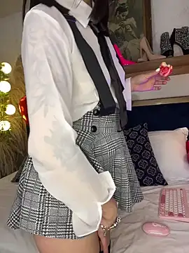 Snapshot of Alice_milf_ chatting on 02.08.25 Alice milf  online show from 02.08.25