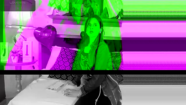 Snapshot of Alice_milf_ chatting on 02.11.25 Alice milf  online show from 02.11.25