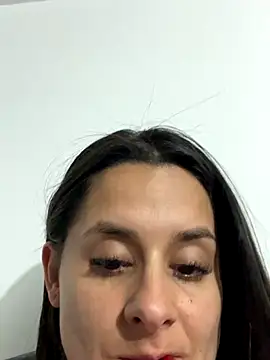 Snapshot of Alice_milf_ chatting on 09.17.25 Alice milf  online show from 09.17.25