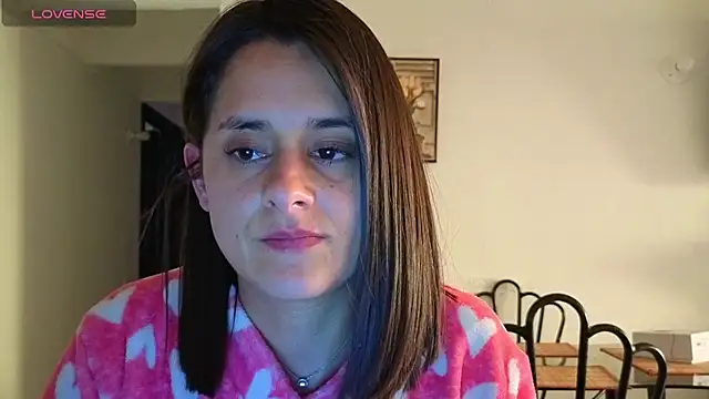 Snapshot of Alice_milf_ chatting on 09.26.25 Alice milf  online show from 09.26.25