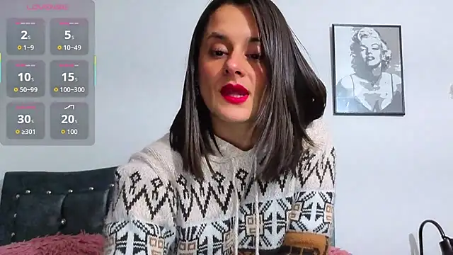 Snapshot of Alice_milf_ chatting on 09.29.25 Alice milf  online show from 09.29.25