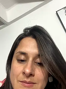 Snapshot of Alice_milf_ chatting on 10.14.25 Alice milf  online show from 10.14.25