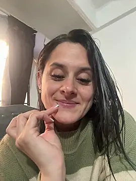 Snapshot of Alice_milf_ chatting on 07.04.26 Alice milf online show from 07.04.26
