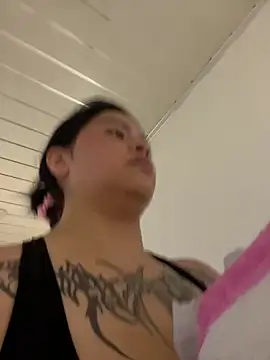  luna torres online show from 02.25.26