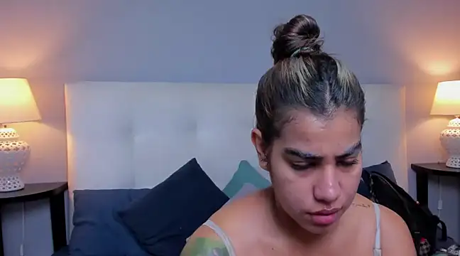 Snapshot of SaraaJhonsonn chatting on 02.27.25 SaraaJhonsonn online show from 02.27.25